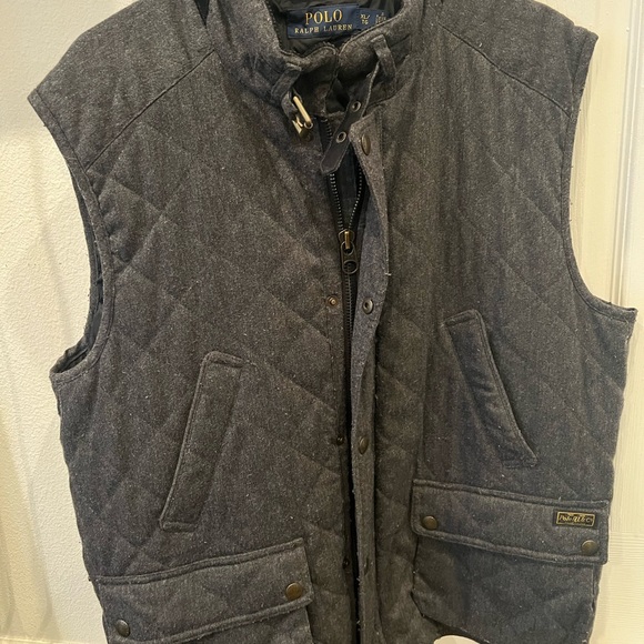 Polo by Ralph Lauren Men's Charcoal Quilted Vest - Picture 1 of 4